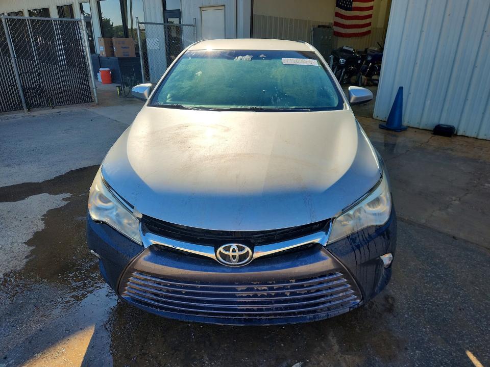 71505066 :رقم المزاد ، 4T1BF1FKXGU139475 vin ، 2016 Toyota Camry مزاد بيع