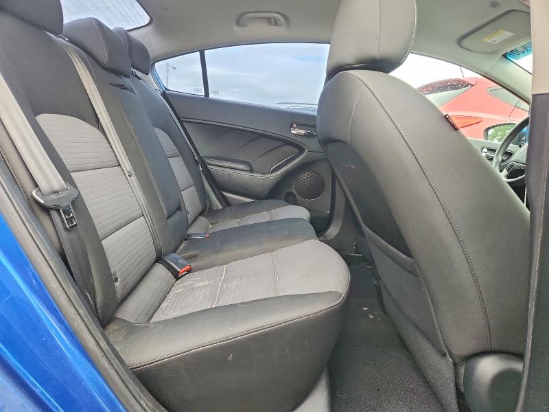70945466 :رقم المزاد ، KNAFX4A64F5314064 vin ، 2015 Kia Forte مزاد بيع