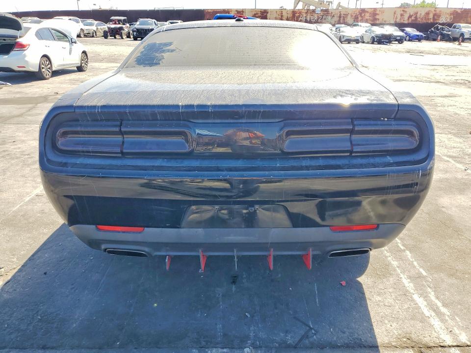 71064006 :رقم المزاد ، 2C3CDZAG7FH906060 vin ، 2015 Dodge Challenger مزاد بيع