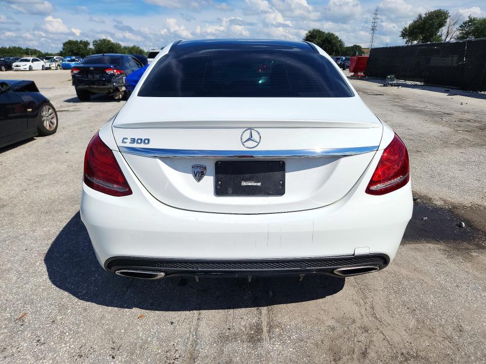 72113976 :رقم المزاد ، 55SWF4JB2HU198656 vin ، 2017 Mercedes-benz C مزاد بيع