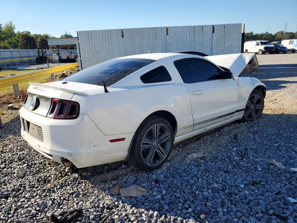 Продажа на аукционе авто 2013 Ford Mustang, vin: 1ZVBP8AM0D5245987, номер лота: 72146806
