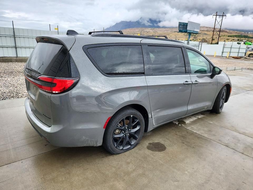 Продаж на аукціоні авто 2025 Chrysler Pacifica, vin: 2C4RC1GG4SR554982, номер лоту: 72396196