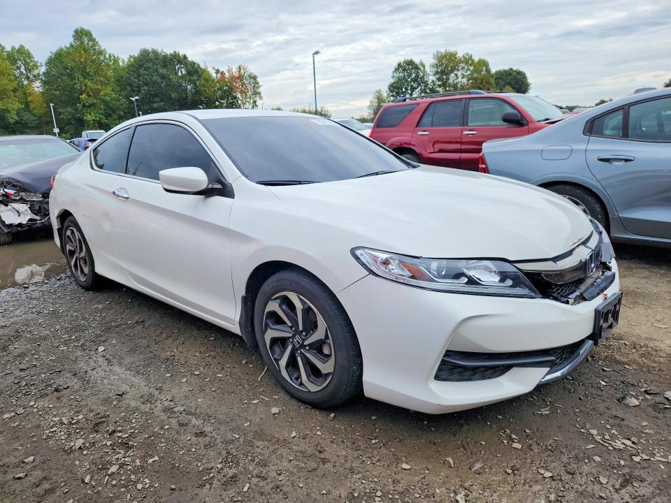 2016 Honda Accord მანქანა იყიდება აუქციონზე, vin: 1HGCT1B36GA008112, აუქციონის ნომერი: 70940706