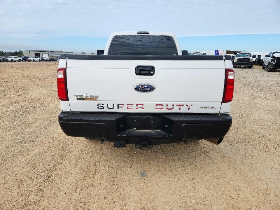 72534976 :رقم المزاد ، 1FTBF2A67FEC55178 vin ، 2015 Ford F250 مزاد بيع