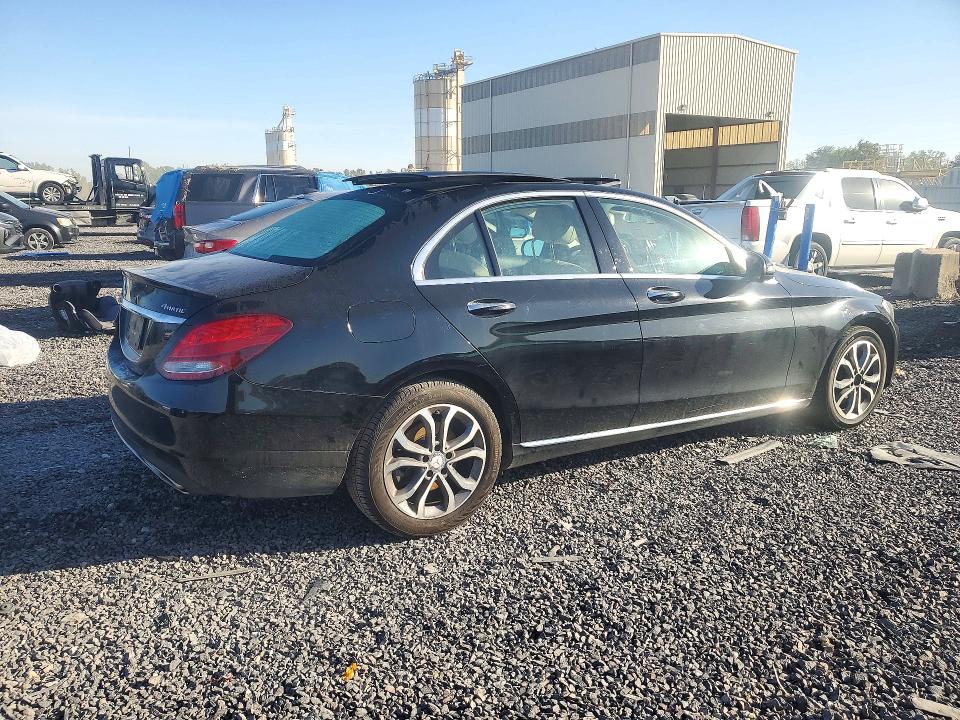 Продажа на аукционе авто 2016 Mercedes-benz C, vin: 55SWF4KB4GU163100, номер лота: 71962196