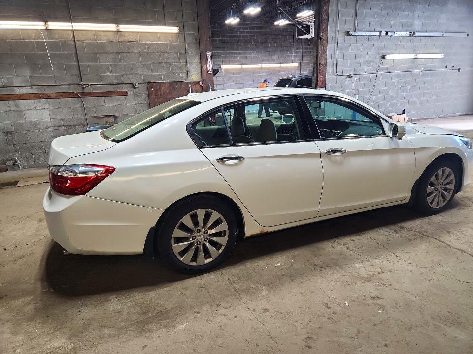 Продаж на аукціоні авто 2015 Honda Accord, vin: 1HGCR3F8XFA004742, номер лоту: 71754666