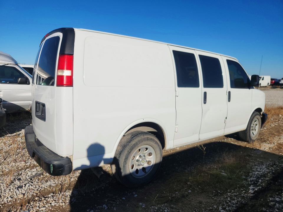 68079786 :رقم المزاد ، 1GCSGAFX5E1147608 vin ، 2014 Chevrolet Express G1500 مزاد بيع