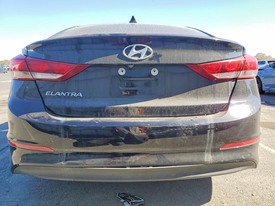 Продажа на аукционе авто 2018 Hyundai Elantra, vin: 5NPD84LF0JH291542, номер лота: 71837916