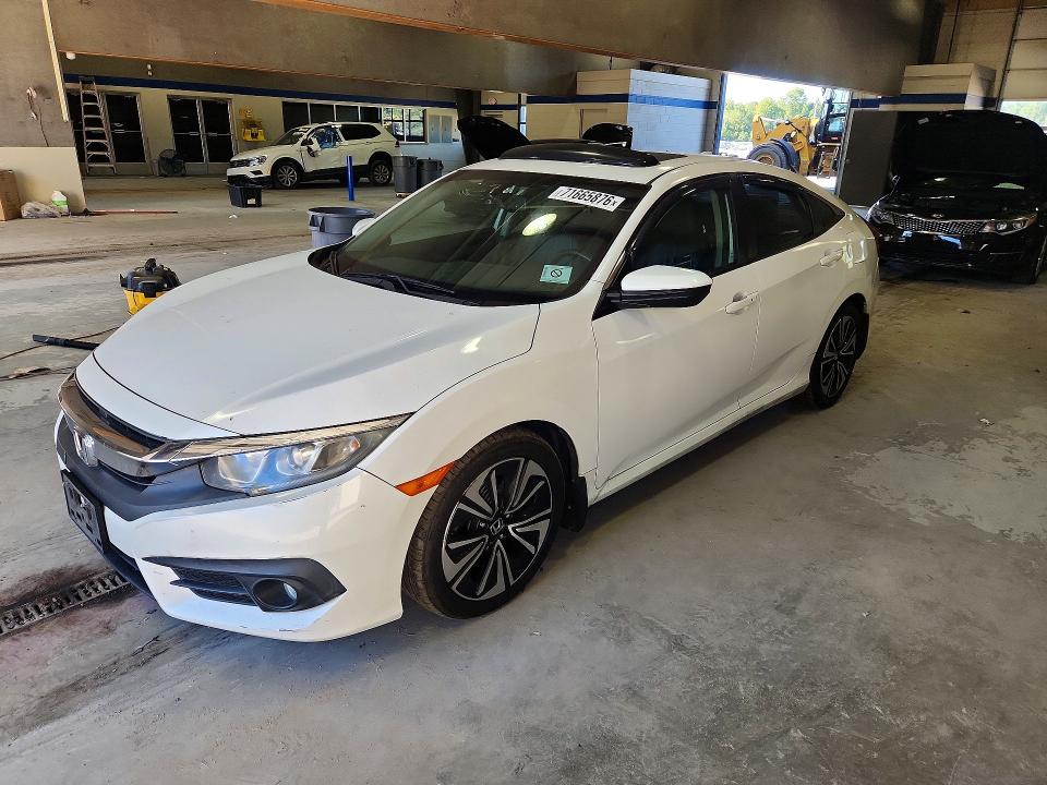 Продаж на аукціоні авто 2016 Honda Civic, vin: 19XFC1F72GE204716, номер лоту: 71665876