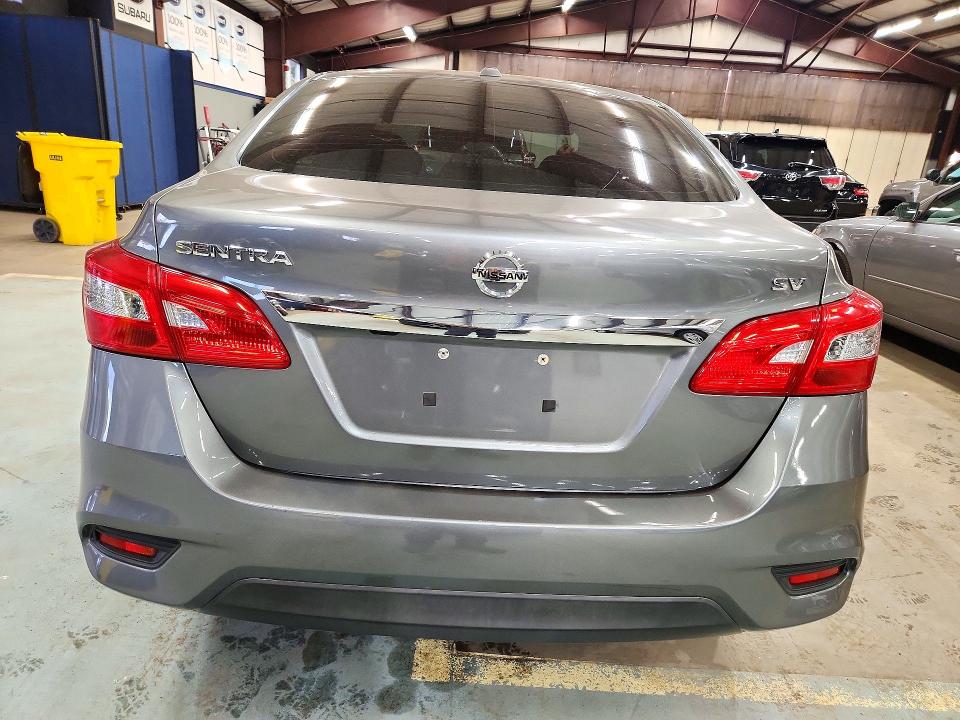 Продажа на аукционе авто 2018 Nissan Sentra, vin: 3N1AB7AP1JY215707, номер лота: 72352896