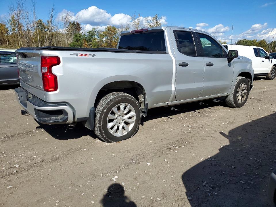 72240296 :رقم المزاد ، 1GCRYBEK0MZ305005 vin ، 2021 Chevrolet Silverado مزاد بيع