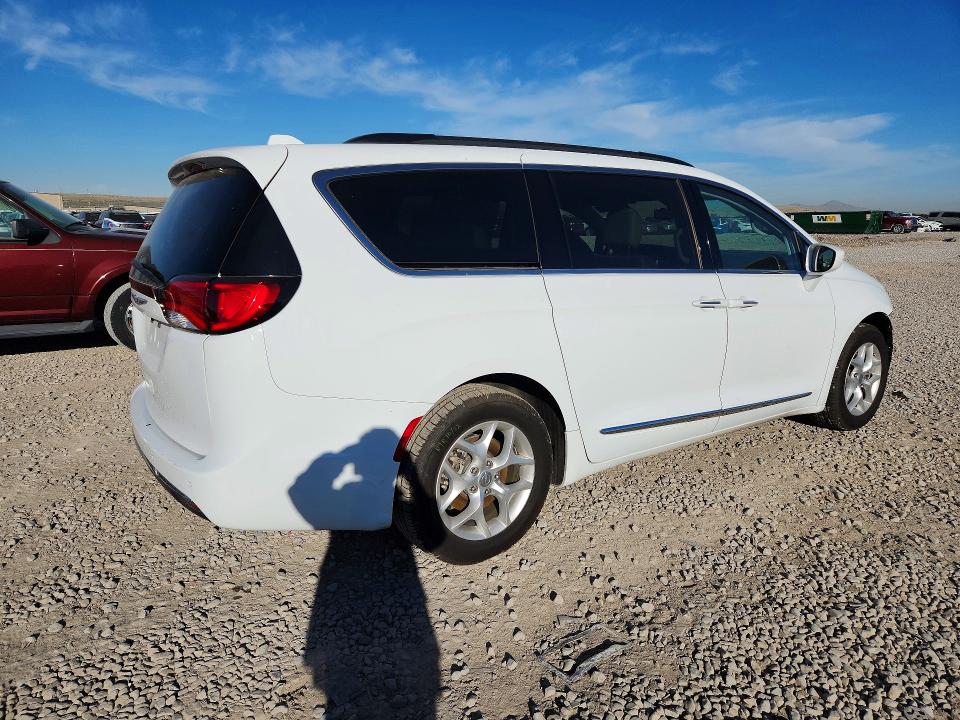 Продажа на аукционе авто 2017 Chrysler Pacifica, vin: 2C4RC1BG0HR552937, номер лота: 70993416