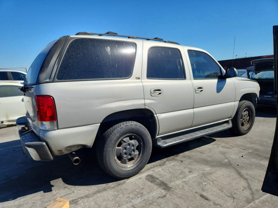 71002946 :رقم المزاد ، 1GNEC13T74R273910 vin ، 2004 Chevrolet Tahoe مزاد بيع