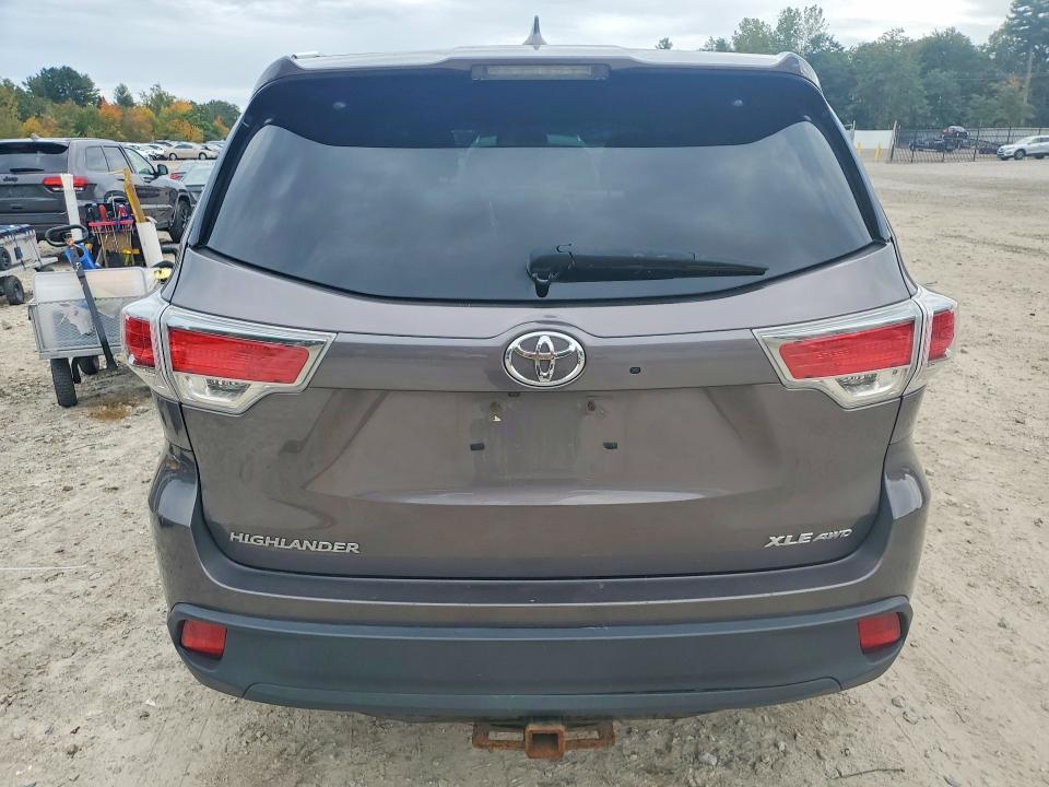 Auction sale of the 2016 Toyota Highlander, vin: 5TDJKRFH7GS291572, lot number: 71105526