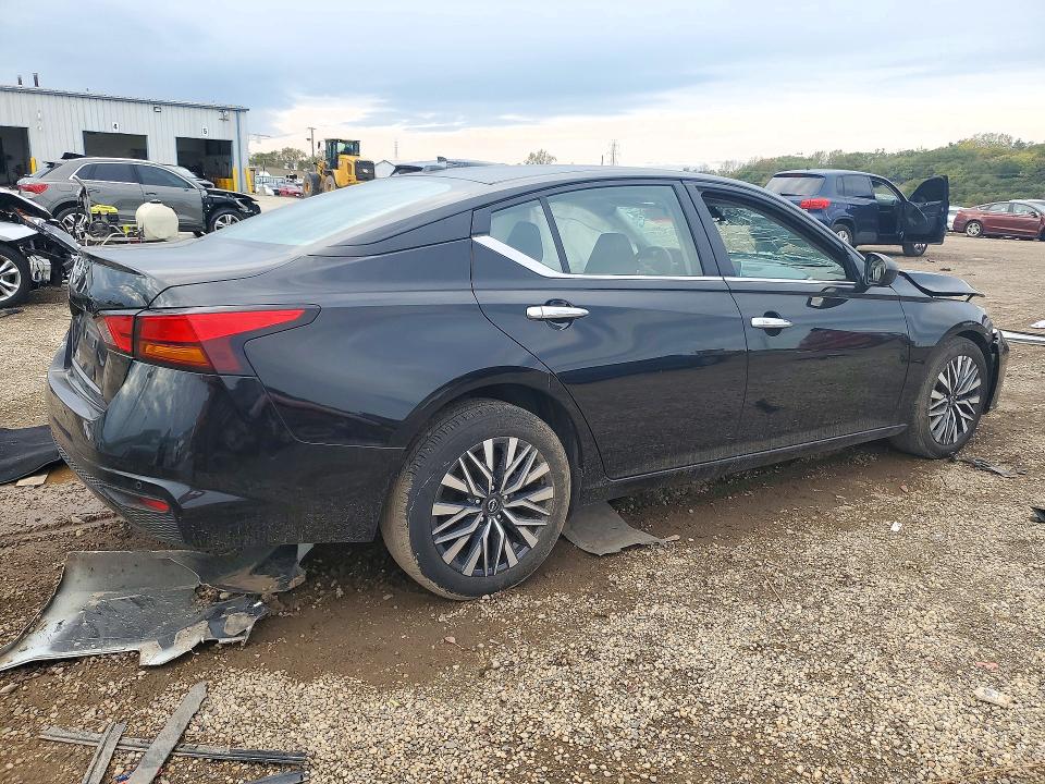 Продажа на аукционе авто 2025 Nissan Altima, vin: 1N4BL4DV2SN370309, номер лота: 72138256