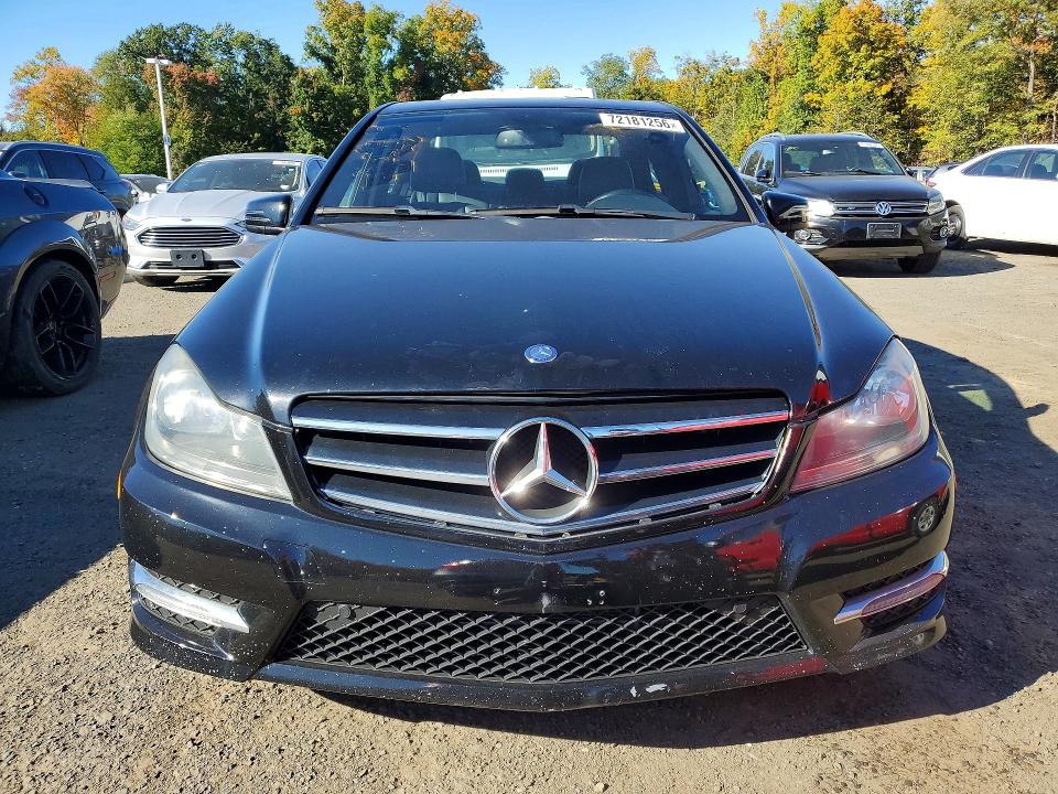 Продажа на аукционе авто 2014 Mercedes-benz C, vin: WDDGF8AB5EA959624, номер лота: 72181256