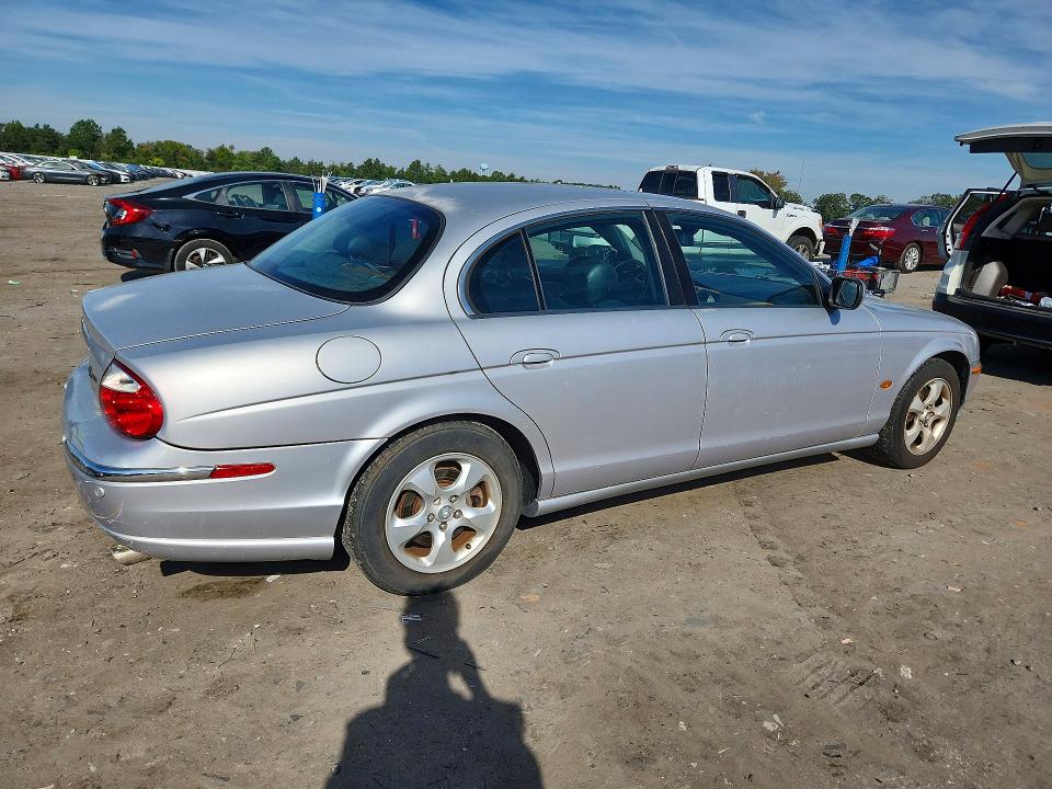 Aukcja sprzedaży 2002 Jaguar S-type, vin: SAJDA01N72FM28447, numer aukcji: 70488636
