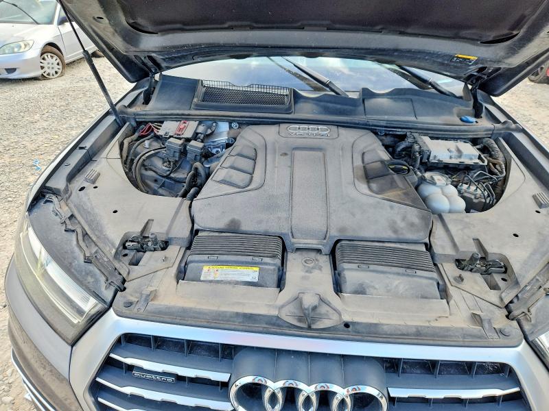2017 Audi Q7 მანქანა იყიდება აუქციონზე, vin: WA1VAAF76HD058383, აუქციონის ნომერი: 72002446