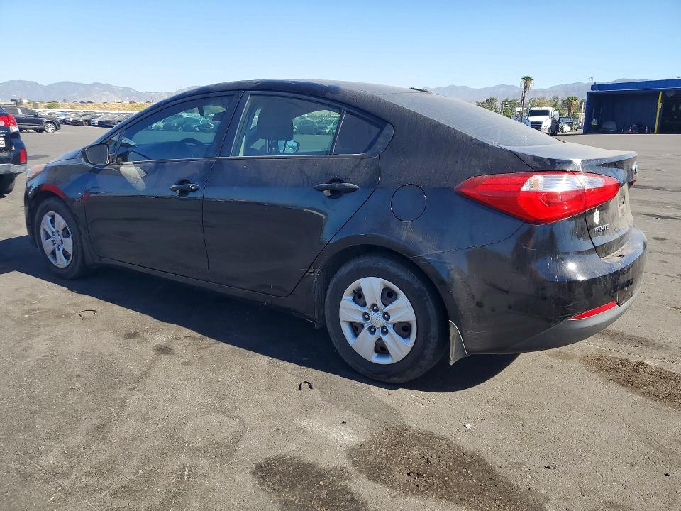 72394536 :رقم المزاد ، KNAFK4A67F5421334 vin ، 2015 Kia Forte مزاد بيع