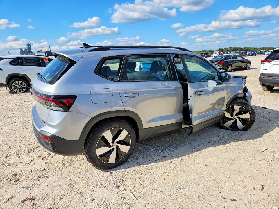 71506566 :رقم المزاد ، 3VV8C7B22TM034090 vin ، 2026 Volkswagen Taos مزاد بيع