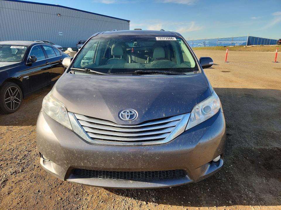 Продаж на аукціоні авто 2014 Toyota Sienna Xle, vin: 5TDDK3DCXES083569, номер лоту: 72372866