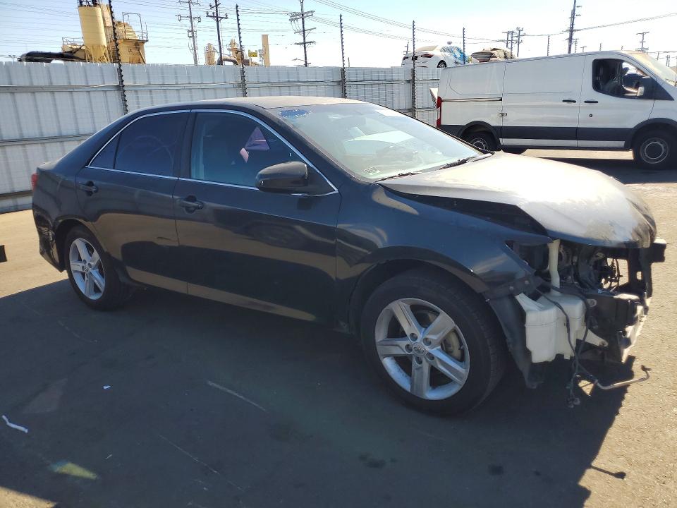 71836166 :رقم المزاد ، 4T1BF1FK9CU116554 vin ، 2012 Toyota Camry مزاد بيع