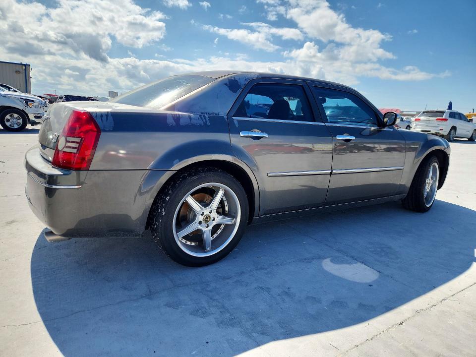 Продажа на аукционе авто 2010 Chrysler 300, vin: 2C3CA4CD6AH211298, номер лота: 73005356