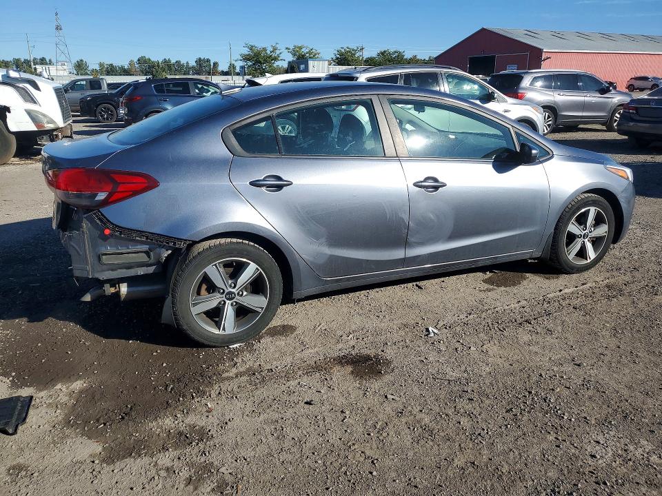 71646196 :رقم المزاد ، 3KPFL4A72JE261871 vin ، 2018 Kia Forte مزاد بيع