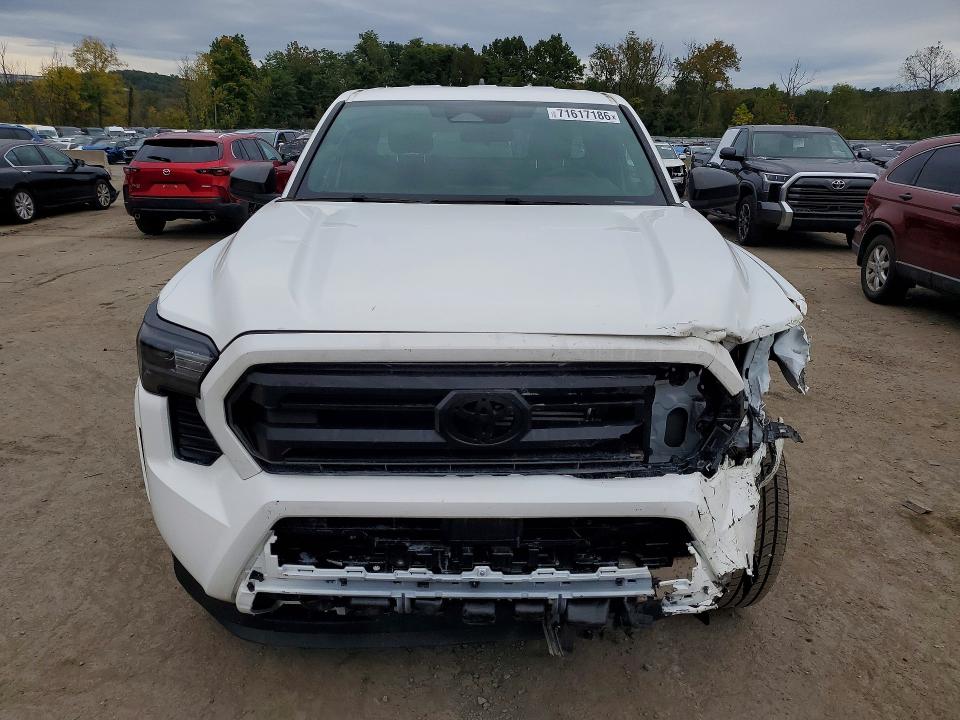 71617186 :رقم المزاد ، 3TYJDAKN7RT005556 vin ، 2024 Toyota Tacoma مزاد بيع