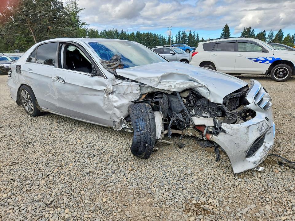 71606276 :رقم المزاد ، WDDHF0EB2GB211877 vin ، 2016 Mercedes-benz E مزاد بيع