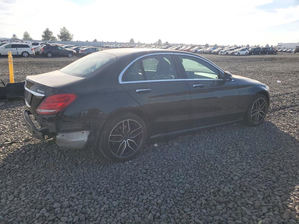 2015 Mercedes-benz C მანქანა იყიდება აუქციონზე, vin: 55SWF4KB2FU023867, აუქციონის ნომერი: 74022676