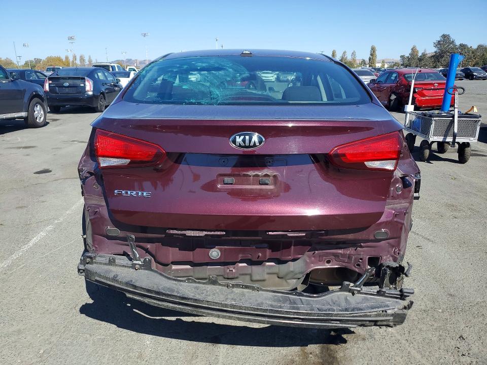 Продажа на аукционе авто 2018 Kia Forte, vin: 3KPFK4A7XJE254931, номер лота: 71791626