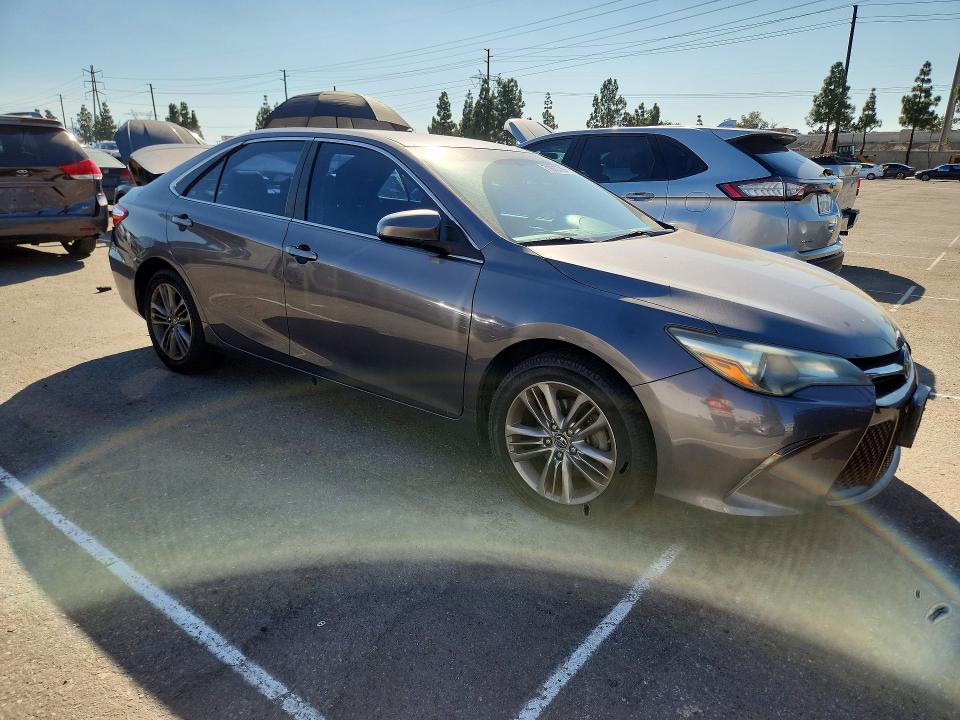 2016 Toyota Camry მანქანა იყიდება აუქციონზე, vin: 4T1BF1FK2GU177508, აუქციონის ნომერი: 71970706