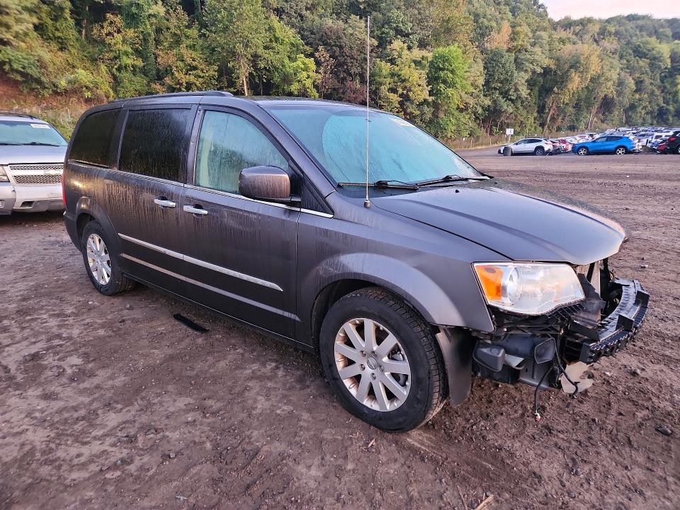 Продаж на аукціоні авто 2015 Chrysler Town & Country, vin: 2C4RC1BG3FR630432, номер лоту: 71226326