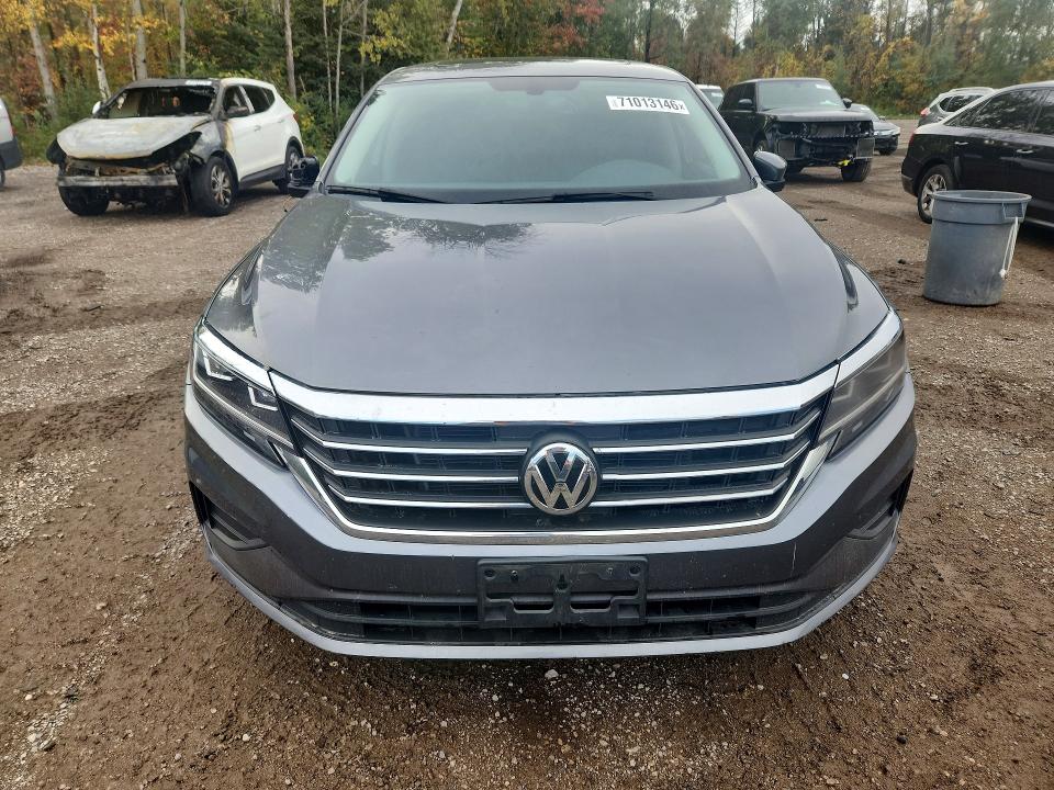 Продажа на аукционе авто 2021 Volkswagen Passat, vin: 1VWBA7A39MC005593, номер лота: 71013146