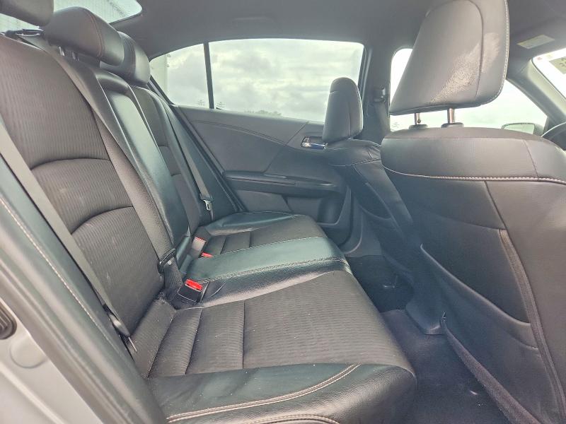2017 Honda Accord მანქანა იყიდება აუქციონზე, vin: 1HGCR2F5XHA141540, აუქციონის ნომერი: 71901926
