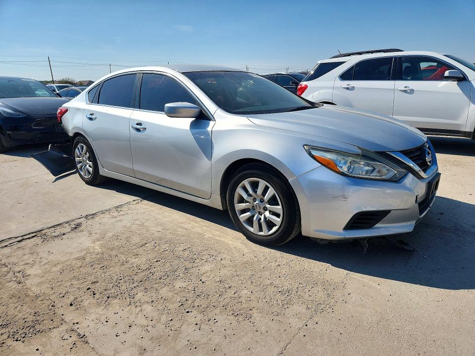 Продаж на аукціоні авто 2016 Nissan Altima, vin: 1N4AL3AP0GC219547, номер лоту: 72190186