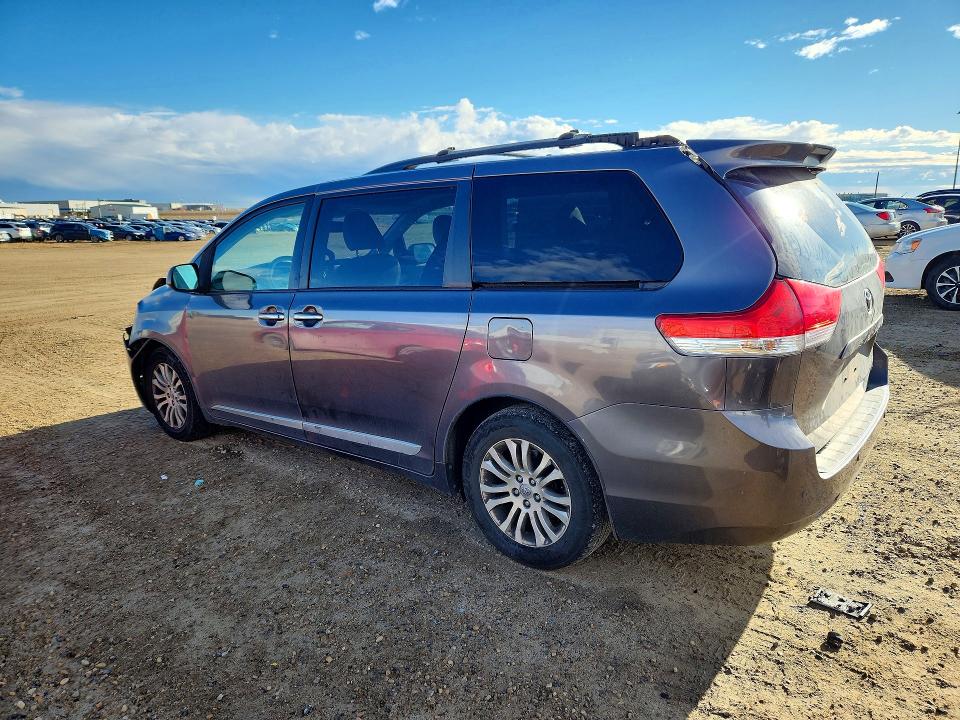 Продажа на аукционе авто 2011 Toyota Sienna, vin: 5TDYK3DC1BS170709, номер лота: 72556346