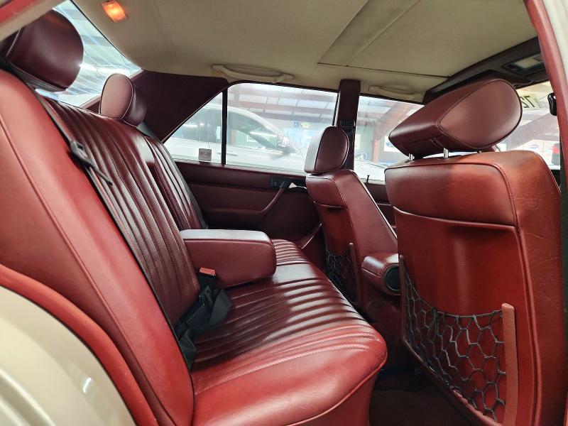 Продажа на аукционе авто 1989 Mercedes-benz 300, vin: WDBEA30D8KA949153, номер лота: 72154036