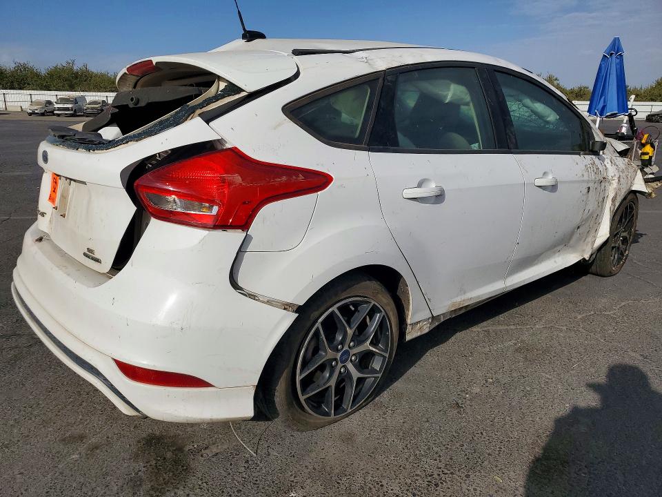 2016 Ford Focus მანქანა იყიდება აუქციონზე, vin: 1FADP3K27GL315633, აუქციონის ნომერი: 72724506