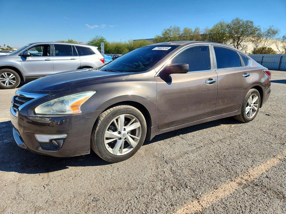 2015 Nissan Altima მანქანა იყიდება აუქციონზე, vin: 1N4AL3AP9FC270902, აუქციონის ნომერი: 71682416