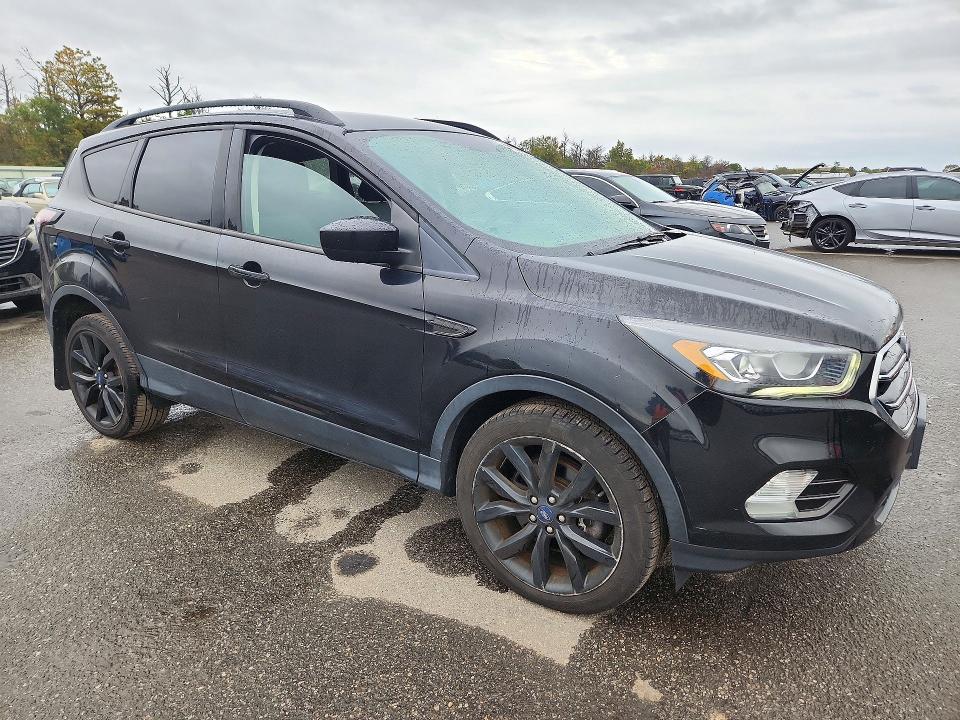 Продажа на аукционе авто 2018 Ford Escape, vin: 1FMCU9GD2JUD25141, номер лота: 72256776