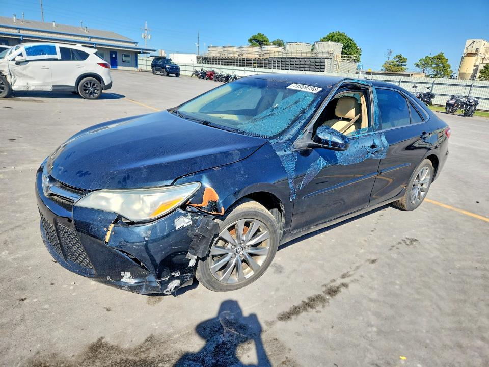 2016 Toyota Camry მანქანა იყიდება აუქციონზე, vin: 4T4BF1FK2GR560466, აუქციონის ნომერი: 71086786