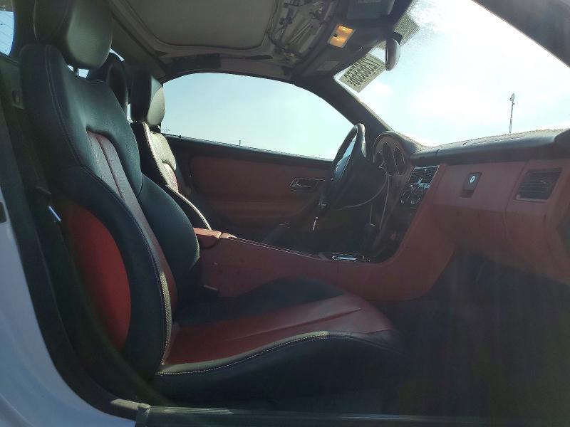 Продажа на аукционе авто 1999 Mercedes-benz Slk, vin: WDBKK47F1XF095145, номер лота: 72365556