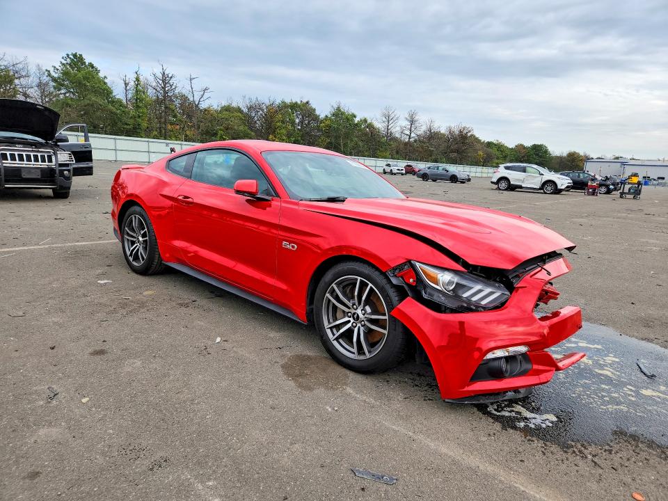 Продажа на аукционе авто 2015 Ford Mustang, vin: 1FA6P8CF8F5406324, номер лота: 71058146