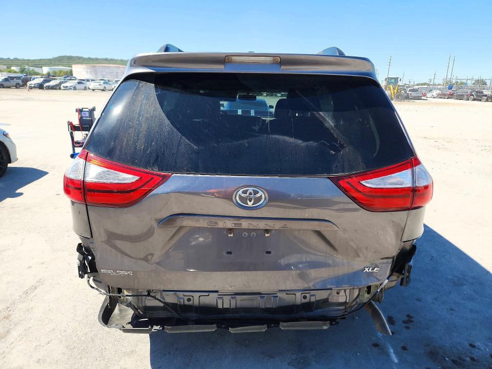 Aukcja sprzedaży 2015 Toyota Sienna, vin: 5TDYK3DC8FS641809, numer aukcji: 72497046