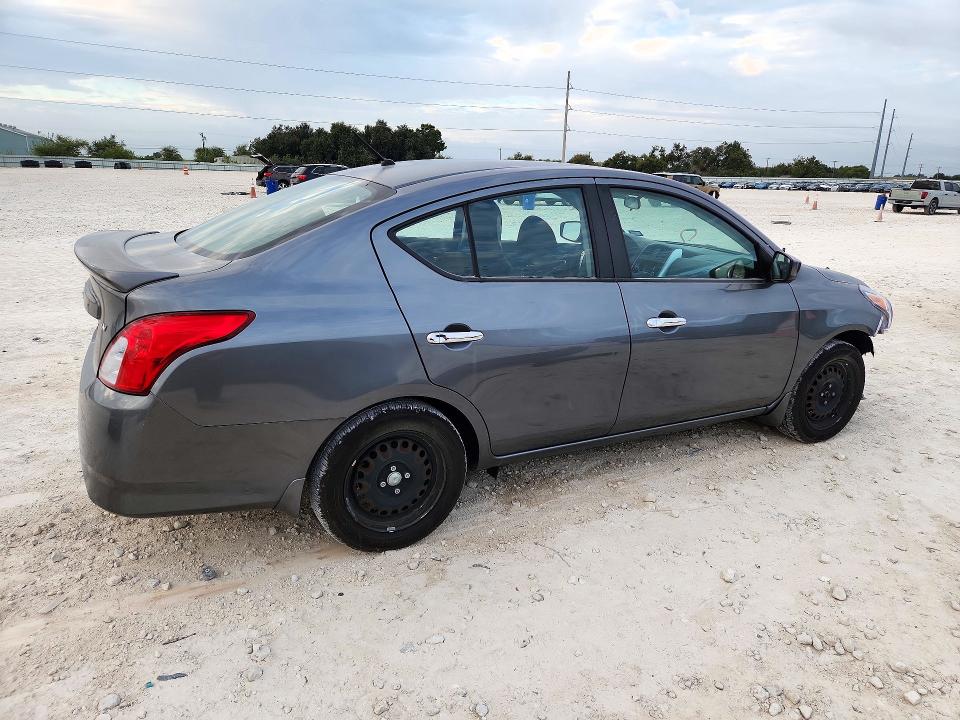 2017 Nissan Versa მანქანა იყიდება აუქციონზე, vin: 3N1CN7AP7HL867769, აუქციონის ნომერი: 72389366