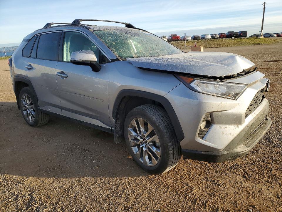 Продажа на аукционе авто 2021 Toyota Rav4, vin: 2T3R1RFV5MC200290, номер лота: 71663286