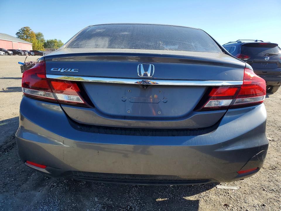 Продажа на аукционе авто 2015 Honda Civic, vin: 2HGFB2F42FH042332, номер лота: 71732576