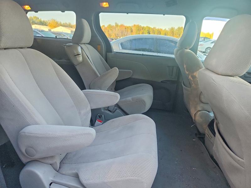 Продажа на аукционе авто 2014 Toyota Sienna, vin: 5TDKK3DC3ES435530, номер лота: 70226396